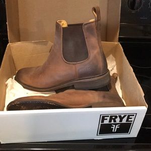 FRYE James Chelsea Boots Size 11